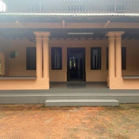 Vintage Charm & Coastal Bliss Villa Kannur Exterior photo